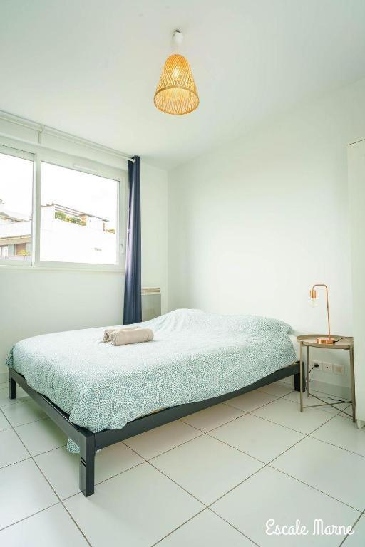 Escale-Marne Fr - 202 - Free Parking - Free Luggage Storage - All Equipped - Linen Included - Washing Machine - 10Mn Walk Metro 8 - Rer A - Panoramic View - From 1 To 14 Guests メゾン・アルフォール 部屋 写真