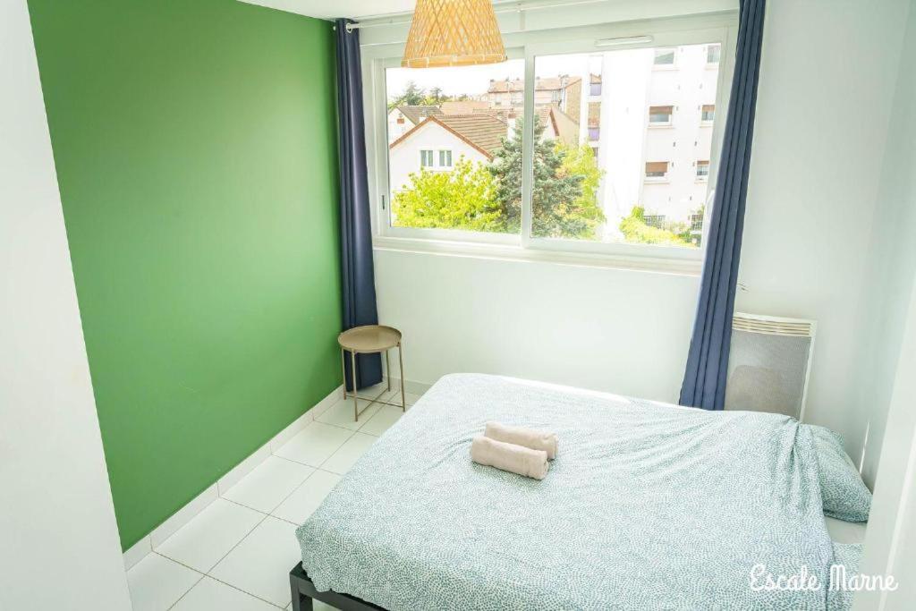Escale-Marne Fr - 202 - Free Parking - Free Luggage Storage - All Equipped - Linen Included - Washing Machine - 10Mn Walk Metro 8 - Rer A - Panoramic View - From 1 To 14 Guests メゾン・アルフォール 部屋 写真