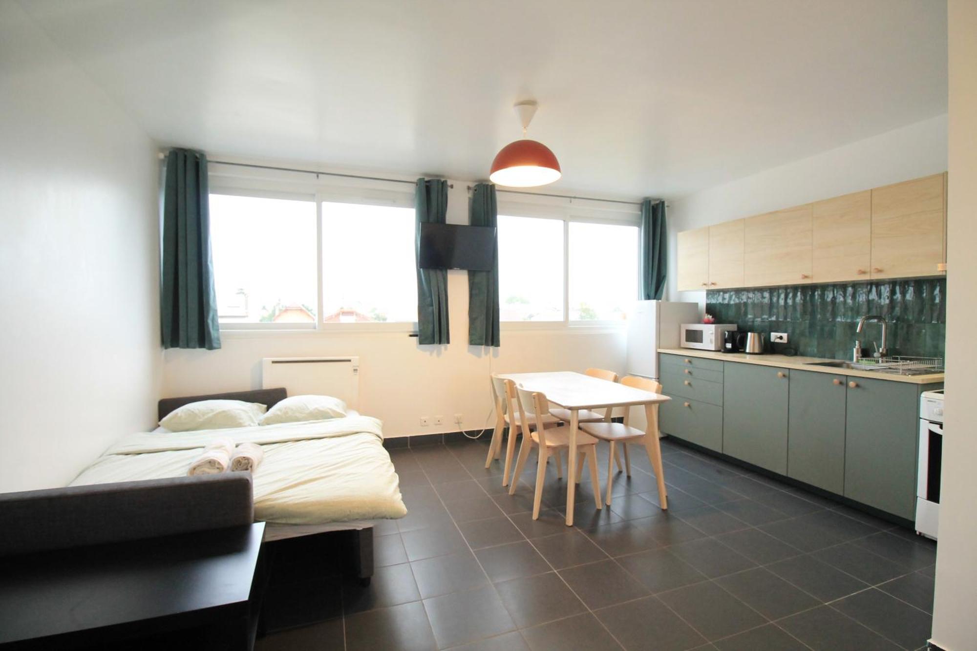 Escale-Marne Fr - 202 - Free Parking - Free Luggage Storage - All Equipped - Linen Included - Washing Machine - 10Mn Walk Metro 8 - Rer A - Panoramic View - From 1 To 14 Guests メゾン・アルフォール 部屋 写真