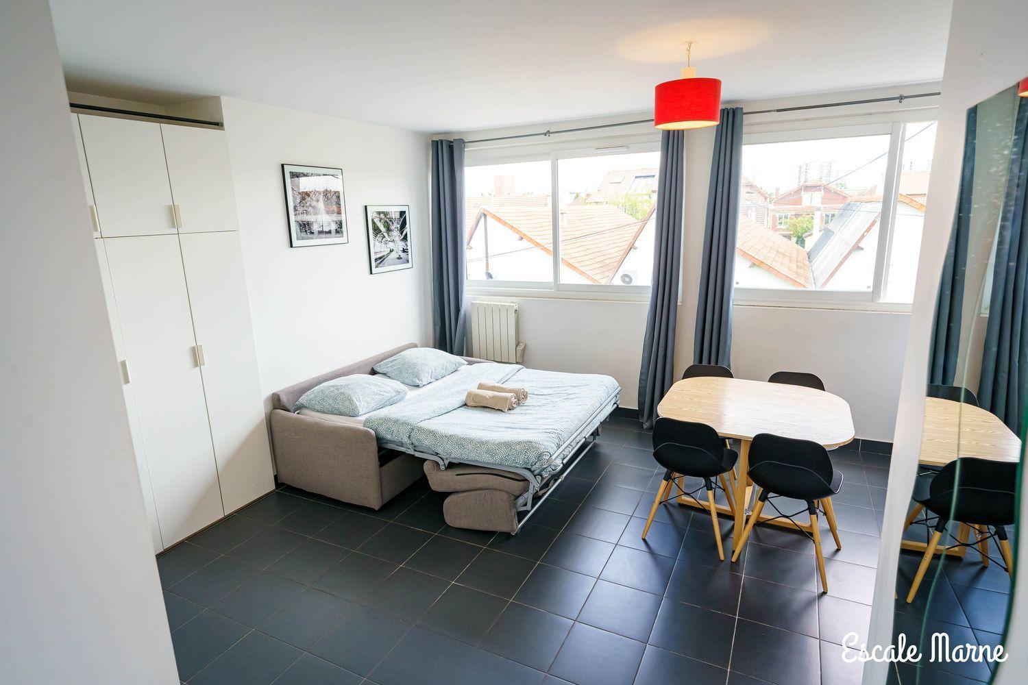 Escale-Marne Fr - 202 - Free Parking - Free Luggage Storage - All Equipped - Linen Included - Washing Machine - 10Mn Walk Metro 8 - Rer A - Panoramic View - From 1 To 14 Guests メゾン・アルフォール 部屋 写真