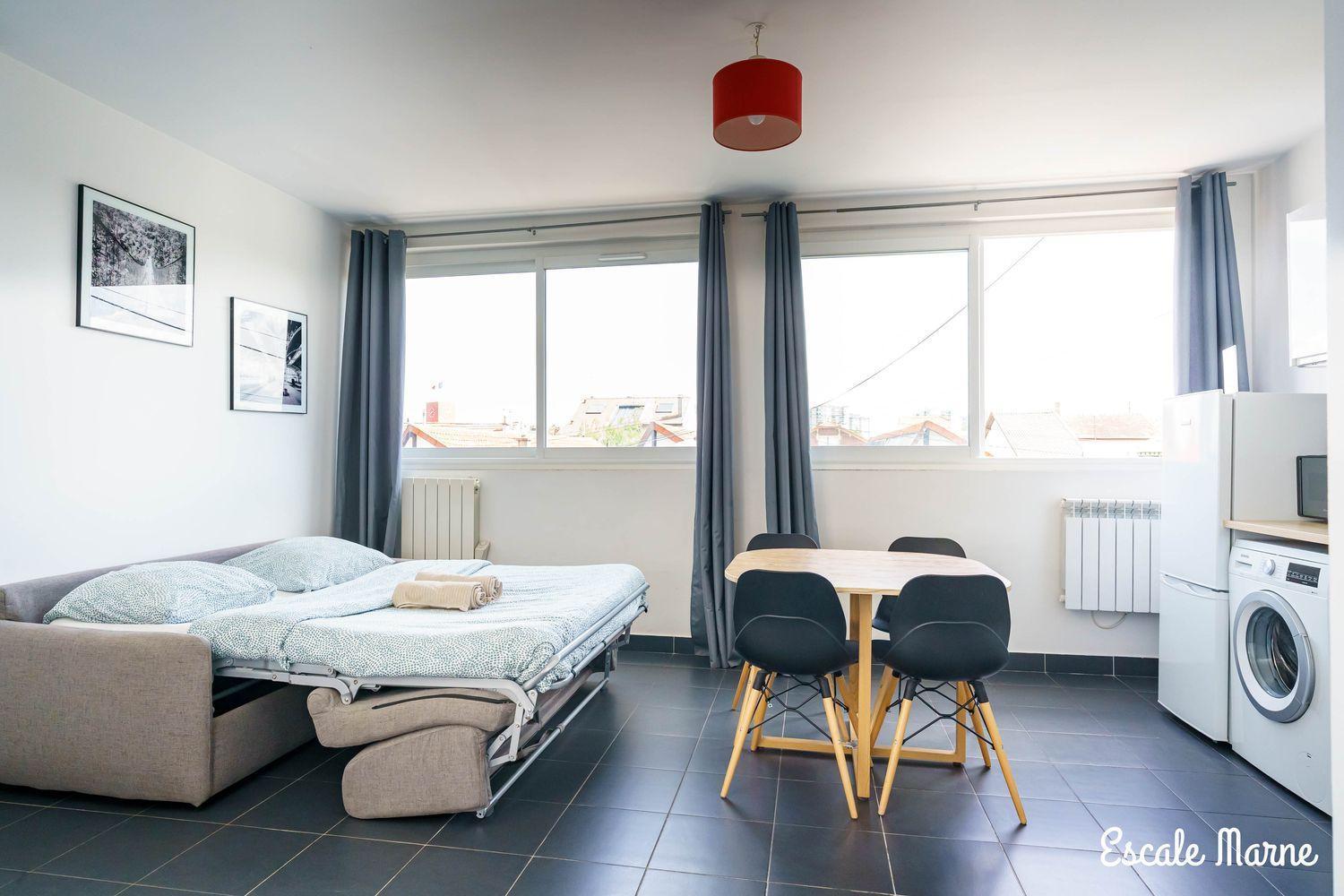 Escale-Marne Fr - 202 - Free Parking - Free Luggage Storage - All Equipped - Linen Included - Washing Machine - 10Mn Walk Metro 8 - Rer A - Panoramic View - From 1 To 14 Guests メゾン・アルフォール 部屋 写真